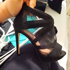 Black DSW Heels Size 10 .
